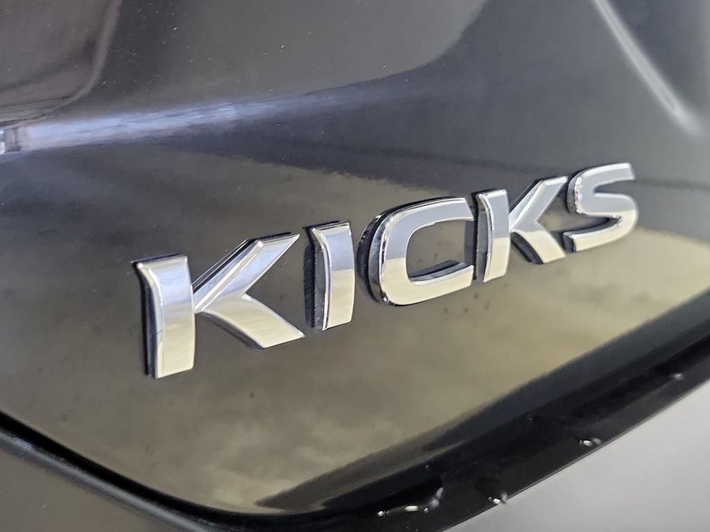 Used 2025 Nissan Kicks Play S FWD image 16