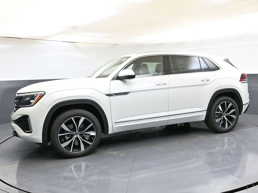 Used 2025 Volkswagen Atlas Cross Sport SEL Premium R-Line image 2