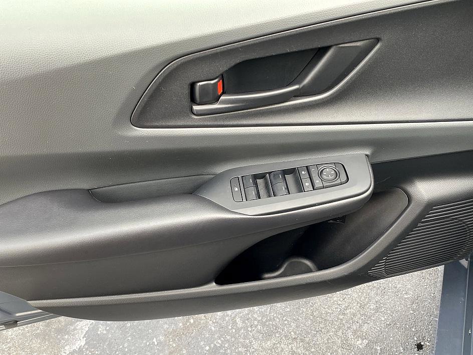 Used 2023 Toyota Prius LE image 9