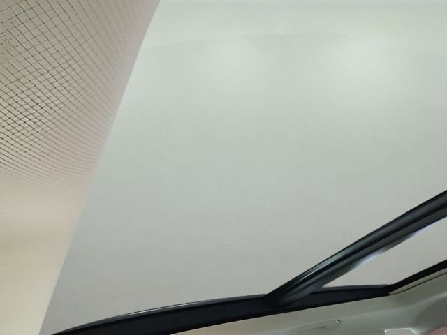 Used 2023 Mercedes-Benz GLE 350 4MATIC w/ Premium Package image 34