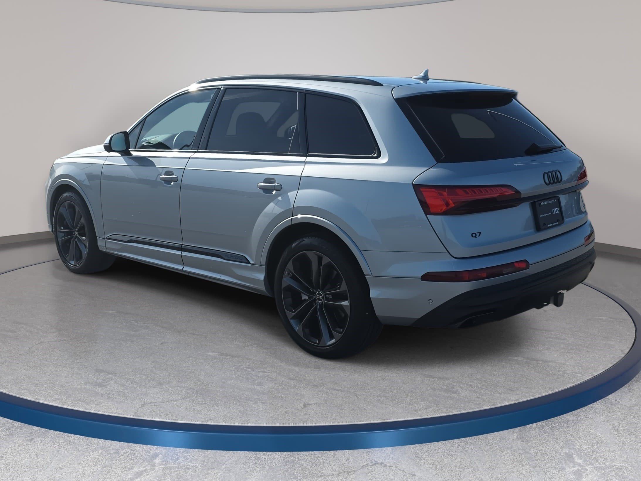 Certified 2025 Audi Q7 3.0T Prestige w/ Prestige Package image 6