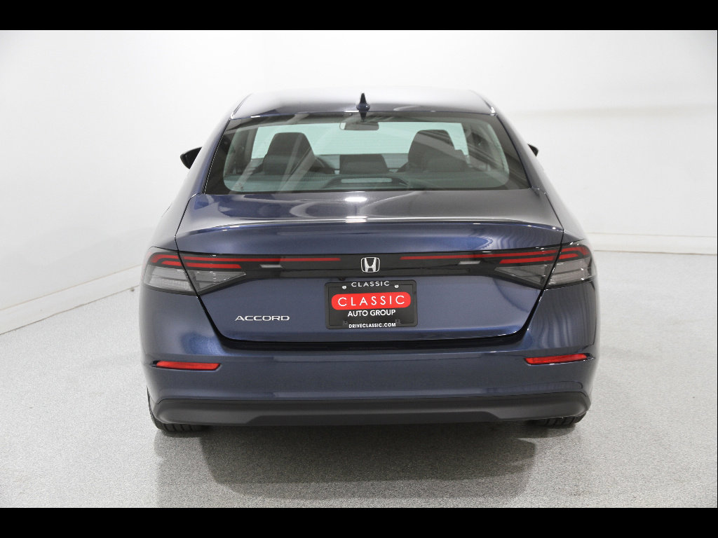 Used 2023 Honda Accord EX image 18
