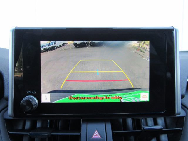 Used 2025 Toyota RAV4 LE image 8