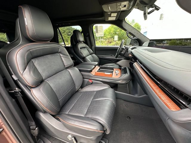 New 2027 Lincoln Navigator Black Label AWD/4WD image 22