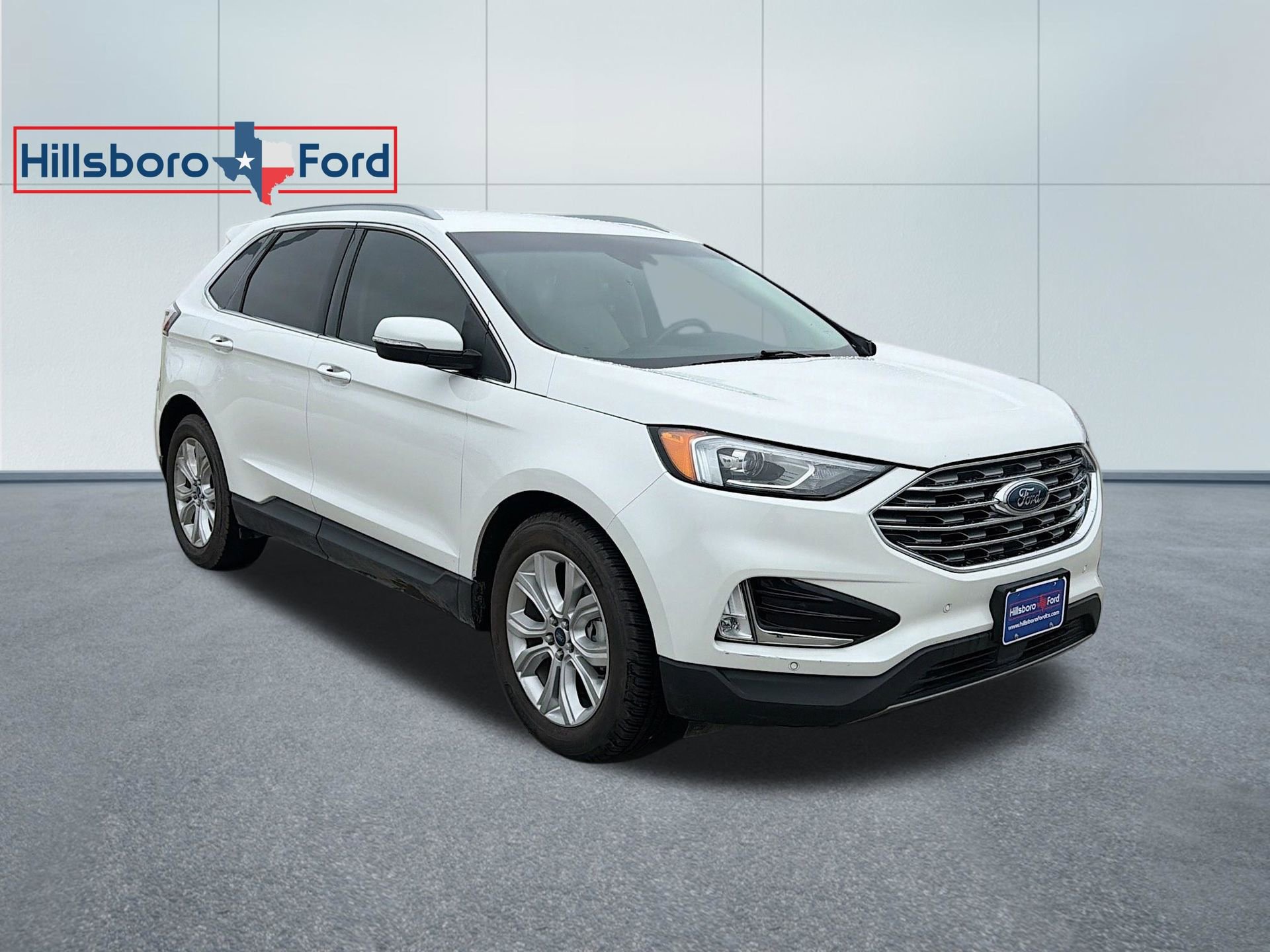 Used 2020 Ford Edge Titanium FWD image 4