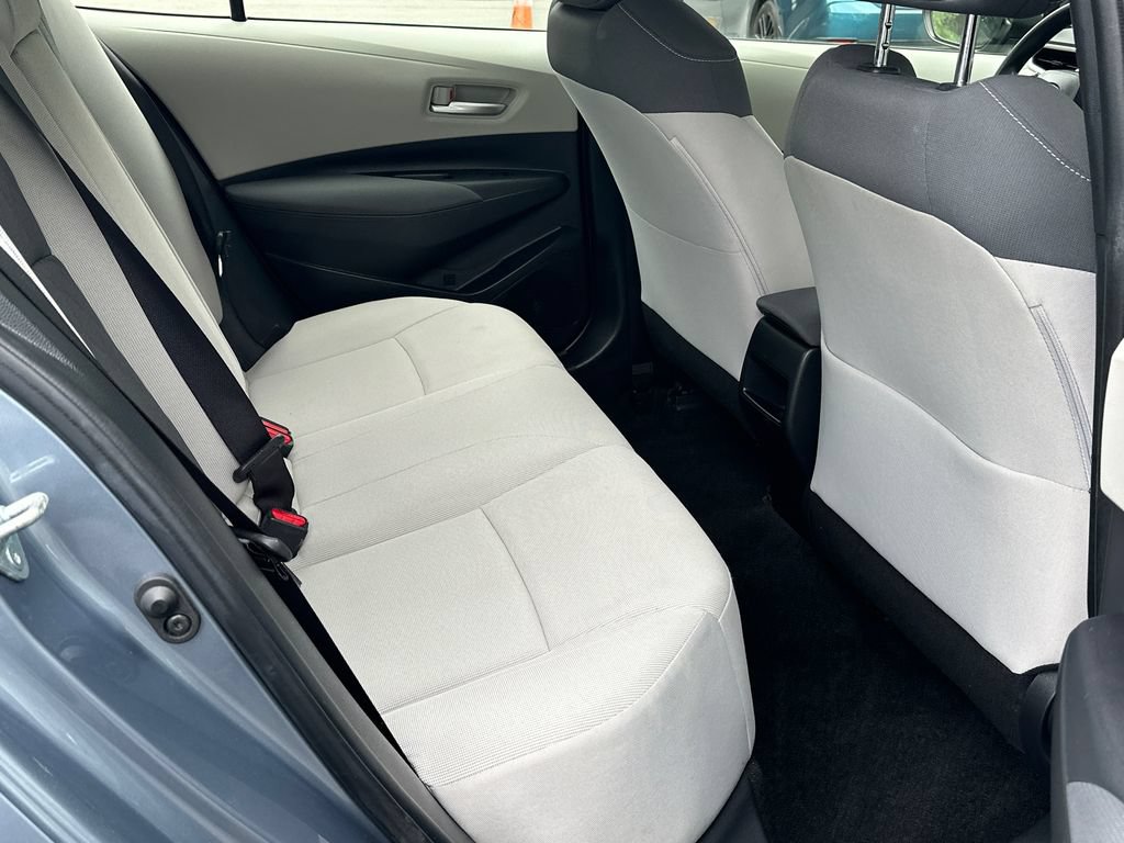Used 2020 Toyota Corolla LE w/ Carpet Mat Package (TMS) FWD image 10