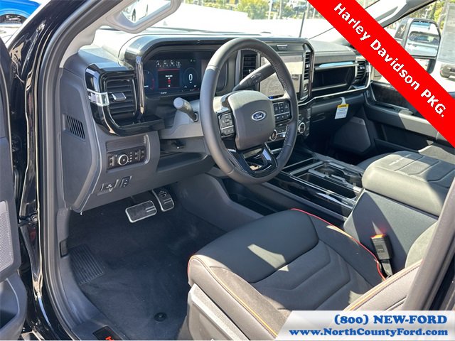 New 2026 Ford F250 Lariat w/ Black Appearance Package image 7