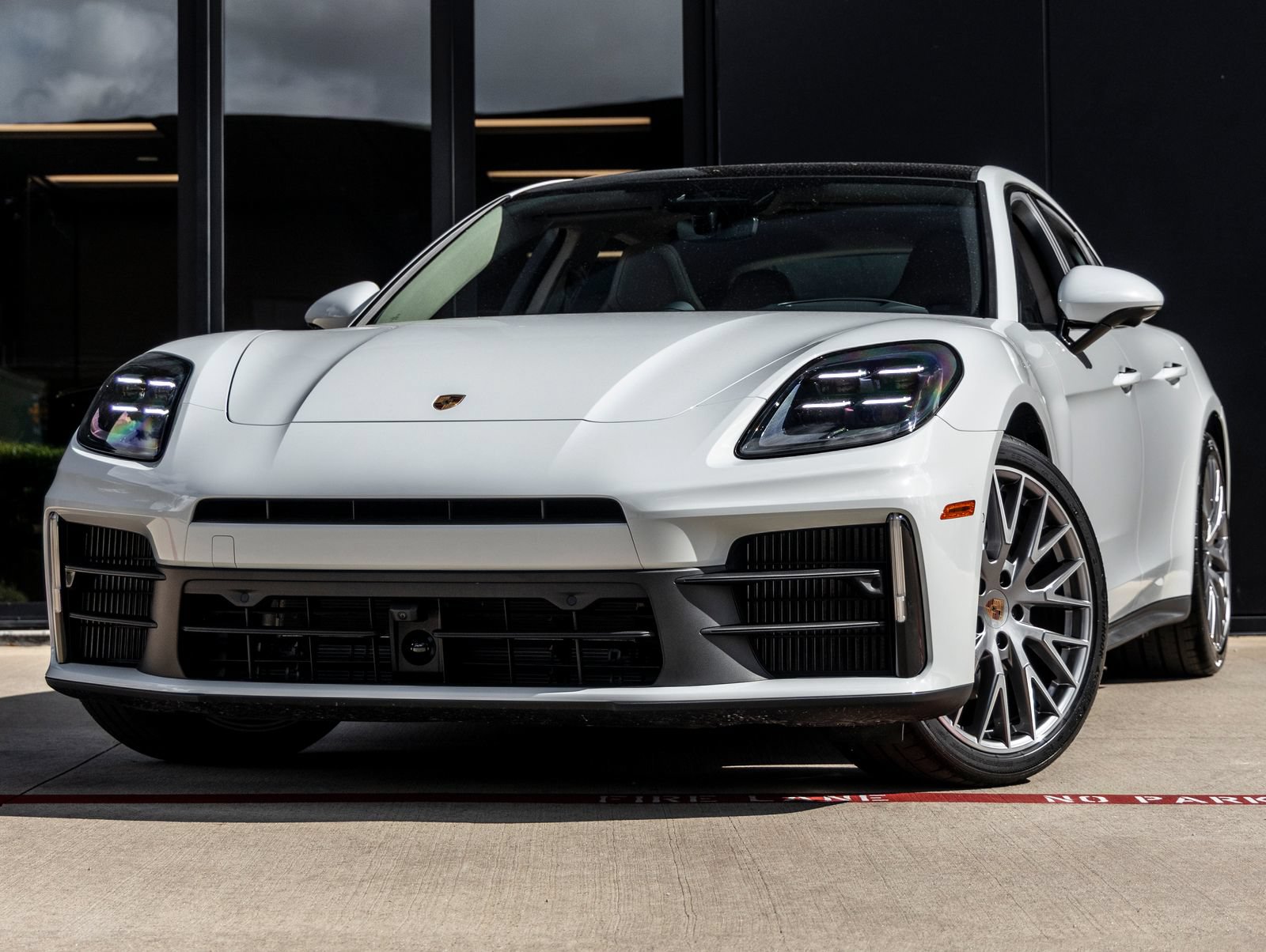 New 2026 Porsche Panamera RWD image 1