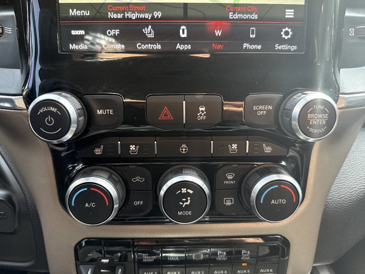 Used 2021 RAM 3500 Laramie AWD/4WD image 36