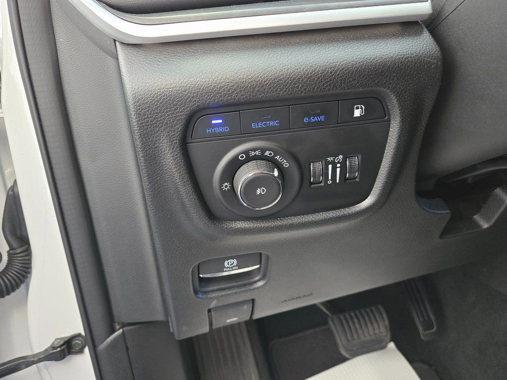 Used 2024 Jeep Grand Cherokee Limited 4xe image 13