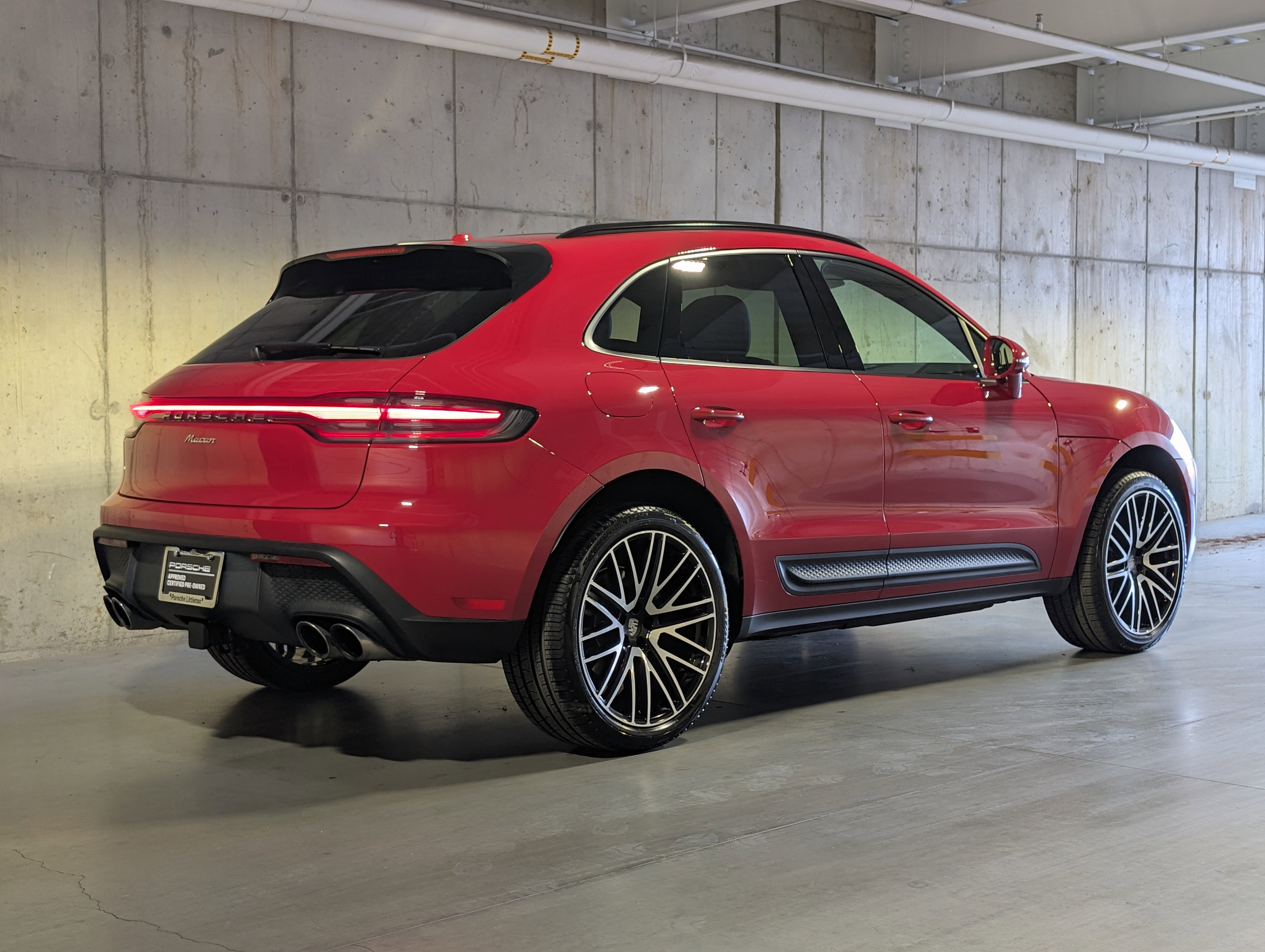 Certified 2026 Porsche Macan image 9