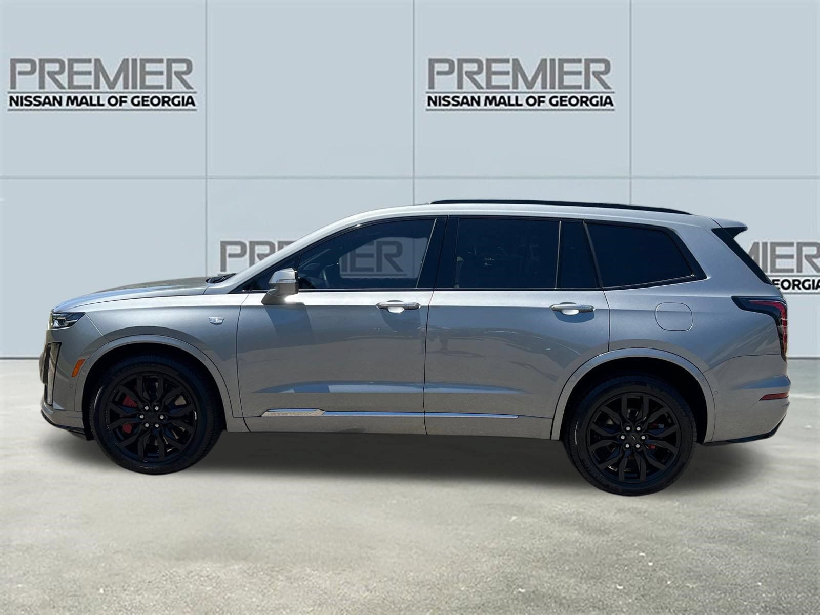 Used 2023 Cadillac XT6 Sport w/ Technology Package AWD/4WD image 8