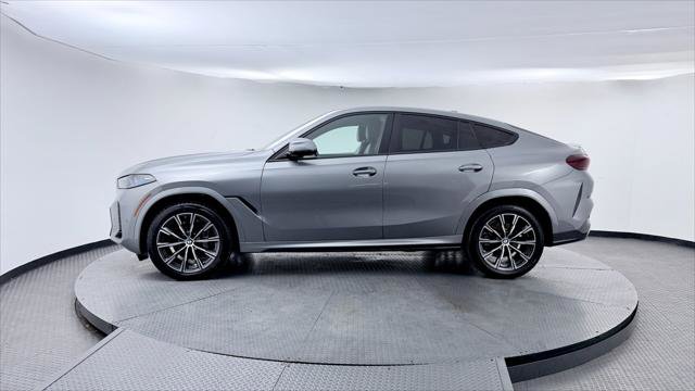Used 2025 BMW X6 xDrive40i w/ Climate Comfort Package image 3