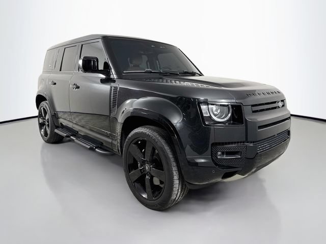 Certified 2024 Land Rover Defender 110 V8 AWD/4WD image 3