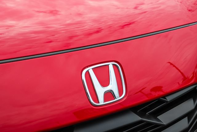 Used 2025 Honda HR-V Sport image 6