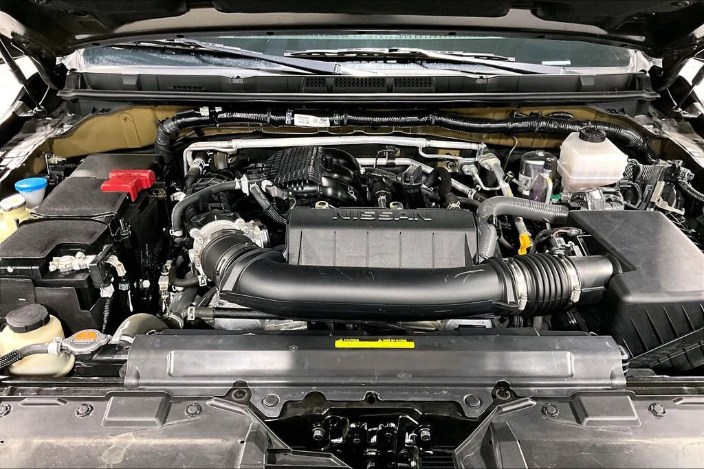 Used 2025 Nissan Frontier S w/ S Utility Package image 12