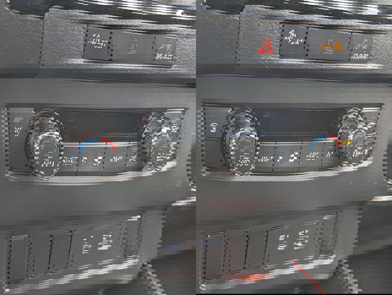 Certified 2024 Nissan Frontier Pro-X image 15