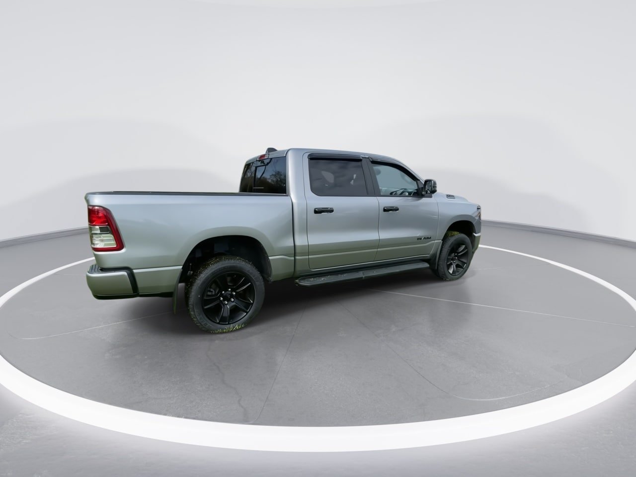 Used 2024 RAM 1500 Big Horn AWD/4WD image 8