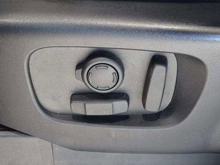 Used 2022 Land Rover Discovery HSE R-Dynamic image 19