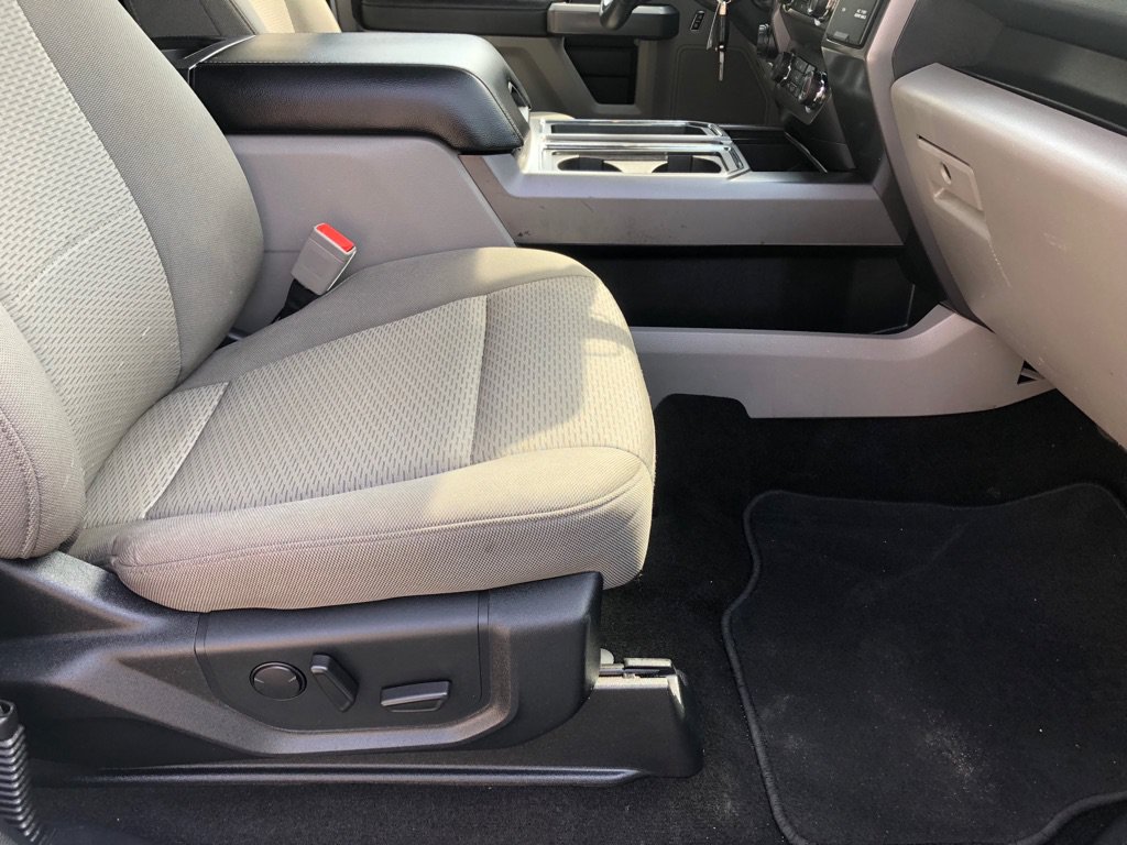 Used 2019 Ford F150 XLT w/ Equipment Group 302A Luxury AWD/4WD image 26