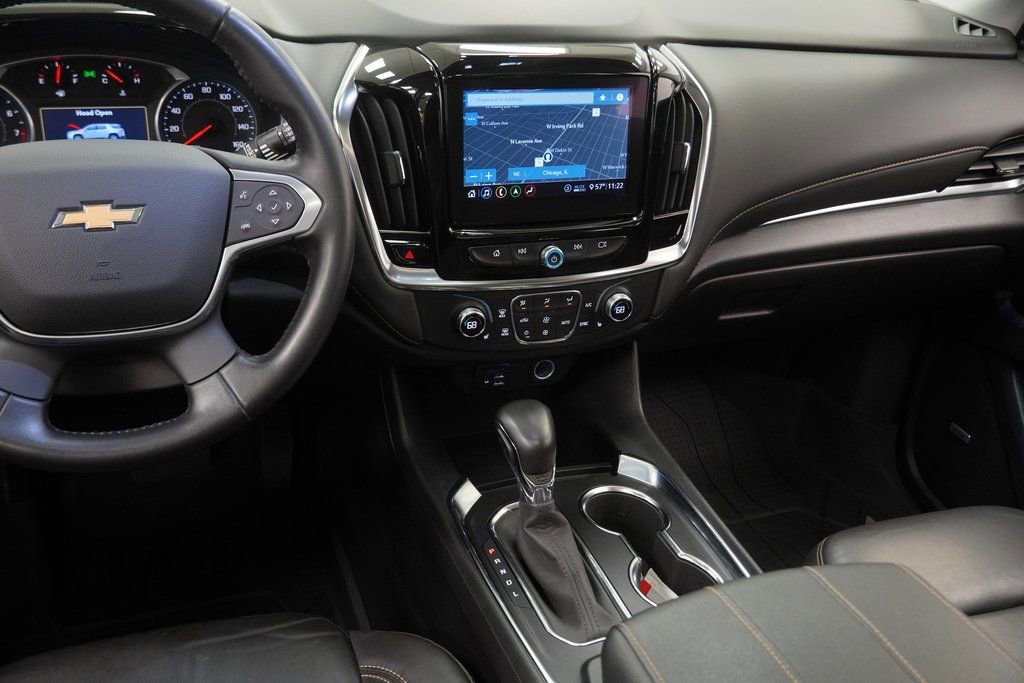 Used 2021 Chevrolet Traverse LT w/ LT Premium Package image 27