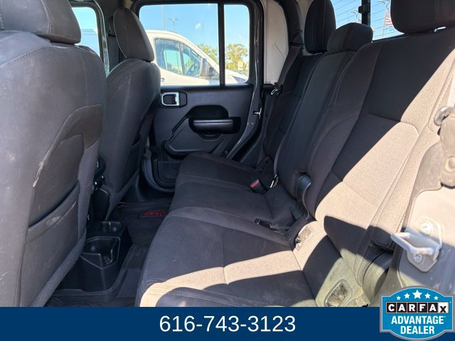 Used 2021 Jeep Gladiator Sport AWD/4WD image 6