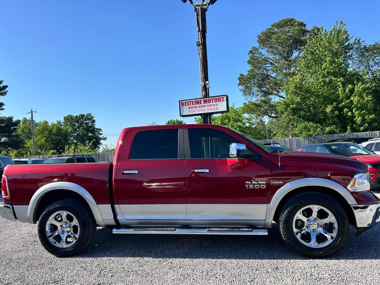 Used 2015 RAM 1500 Laramie w/ Convenience Group AWD/4WD image 3