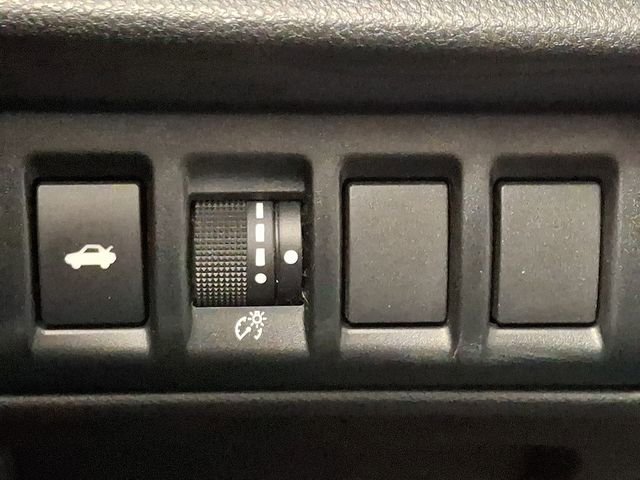 Used 2020 Subaru Legacy w/ Alloy Wheel Package image 24