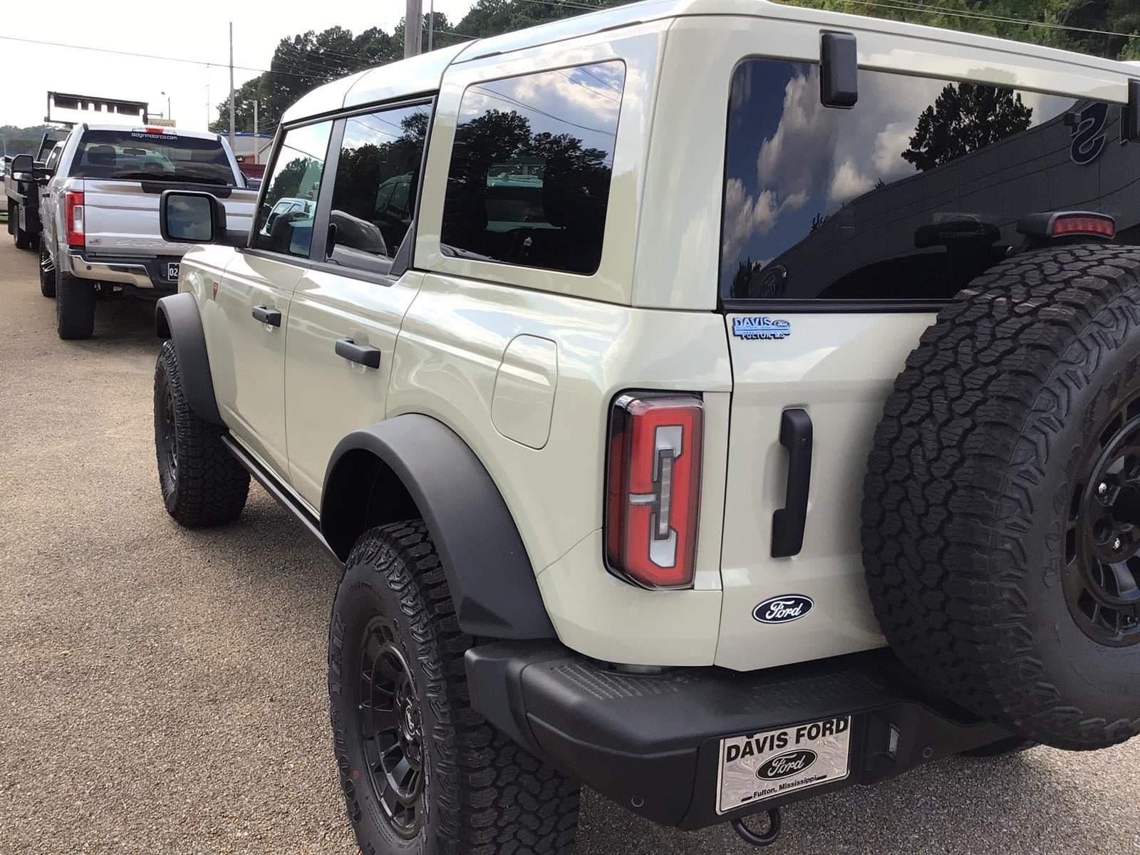 New 2026 Ford Bronco Badlands AWD/4WD image 13