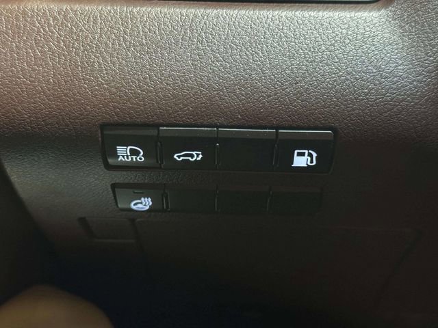 Used 2018 Lexus RX 450hL AWD image 21