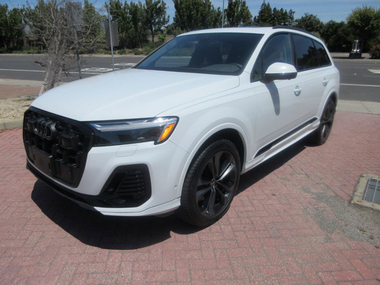 Used 2025 Audi Q7 3.0T Premium Plus w/ Premium Plus Package AWD/4WD image 1