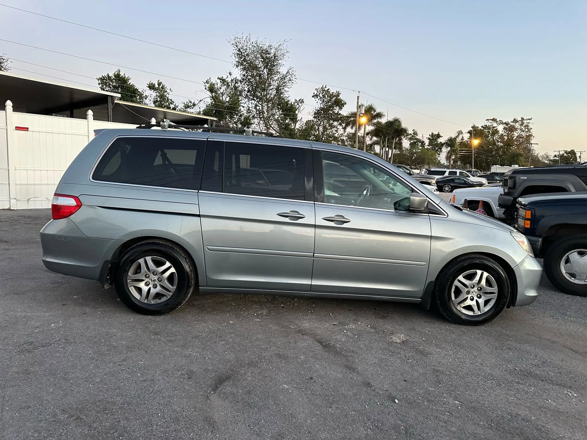 Used 2006 Honda Odyssey EX-L image 2