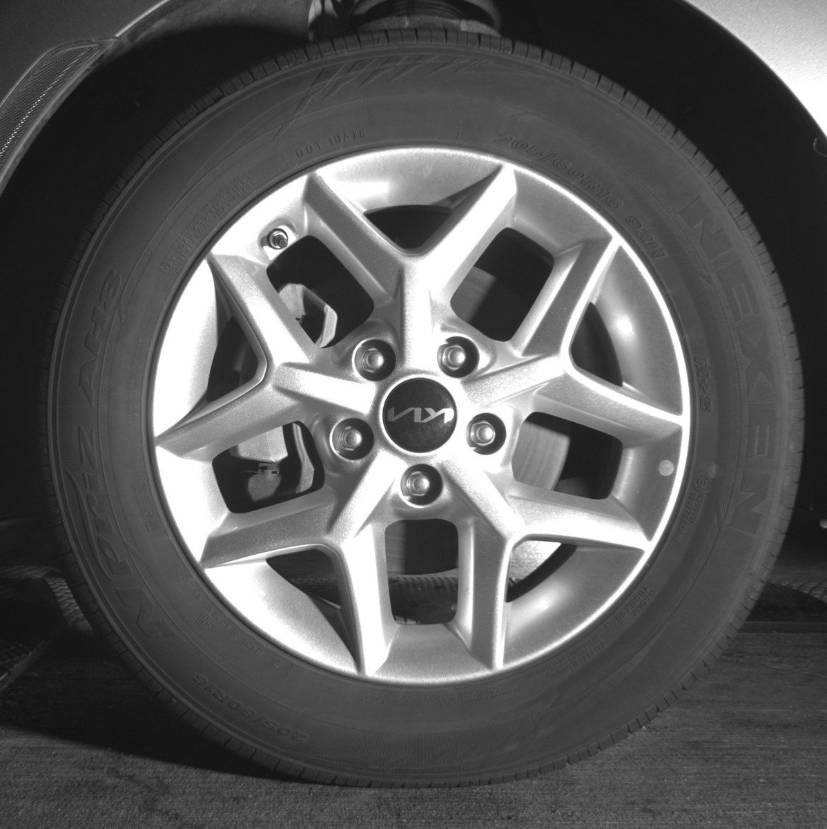 Used 2025 Kia Soul LX w/ LX Technology Package image 12