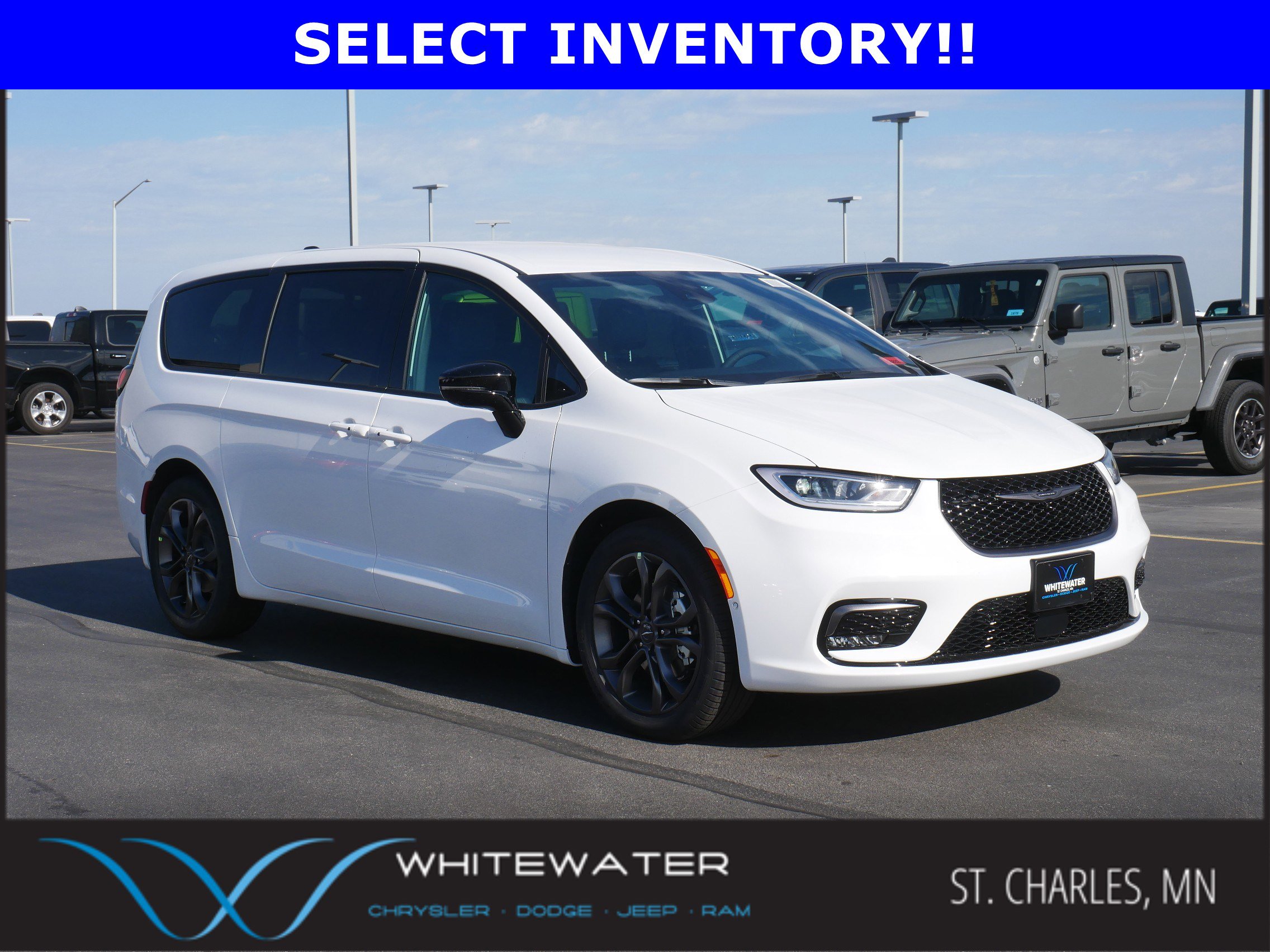 New 2026 Chrysler Pacifica Limited w/ S Appearance Package