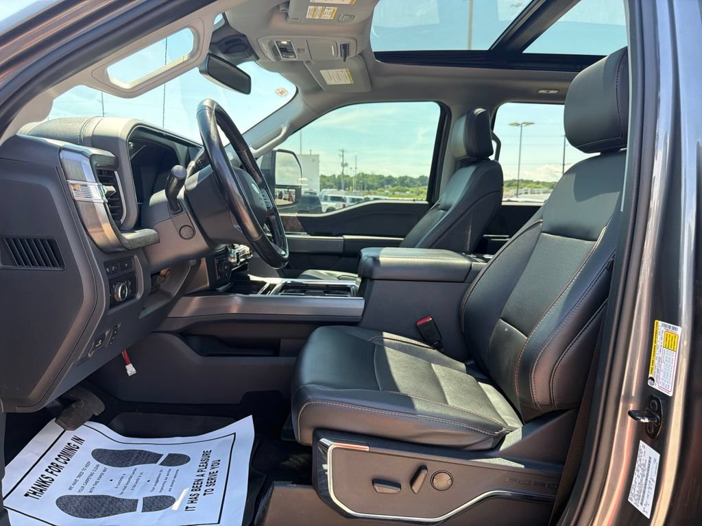 Used 2023 Ford F250 Lariat w/ Sport Appearance Package AWD/4WD image 19