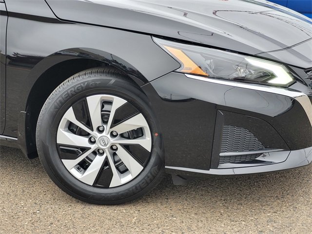 New 2025 Nissan Altima 2.5 S image 4