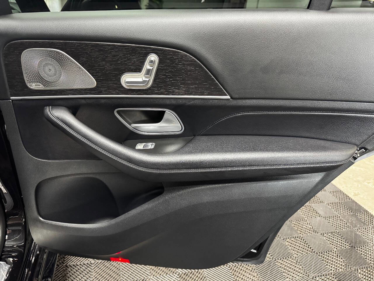 Used 2025 Mercedes-Benz GLS 450 4MATIC image 52