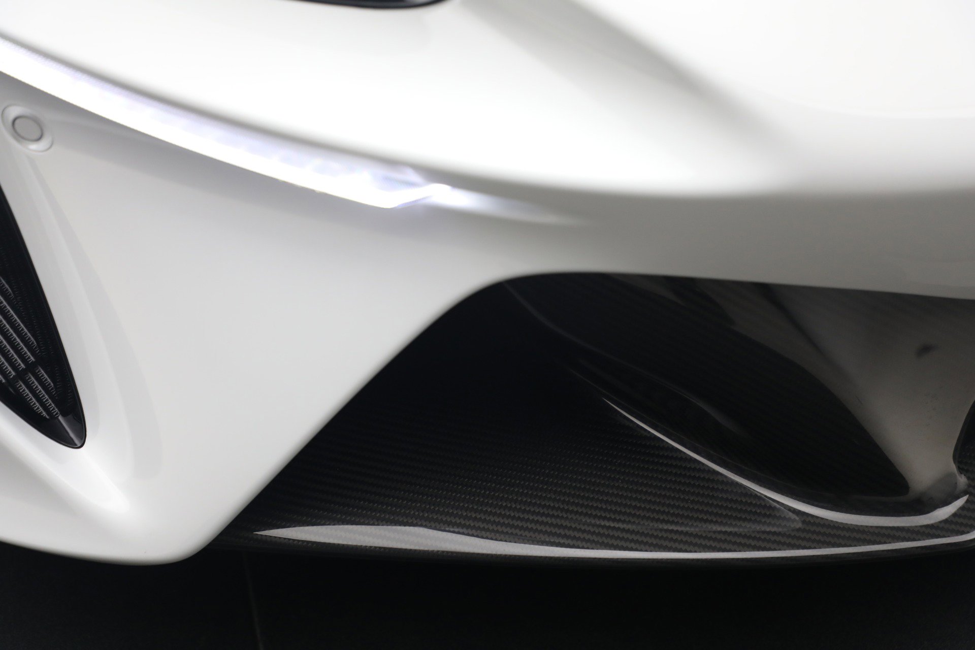 Used 2023 McLaren Artura image 34