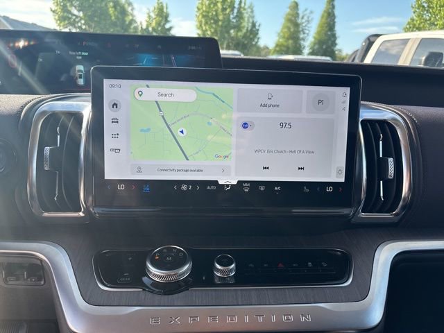 Used 2026 Ford Expedition Max Platinum w/ Platinum Ultimate Package AWD/4WD image 12