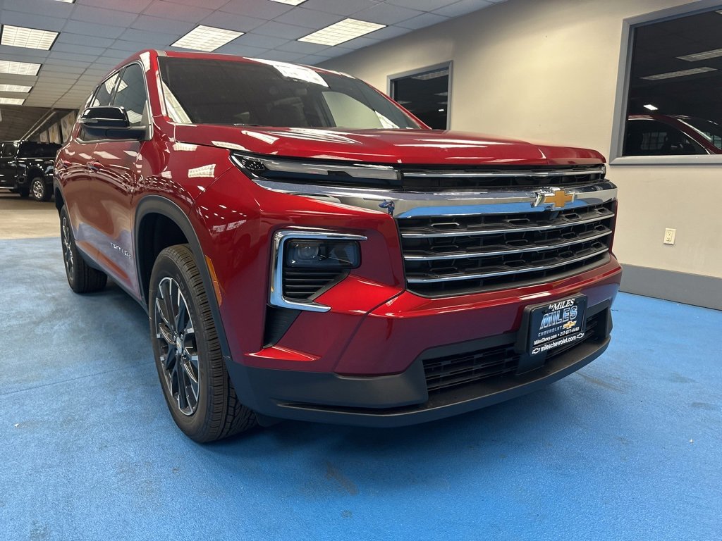 New 2026 Chevrolet Traverse LT w/ Sun and Wheel Package