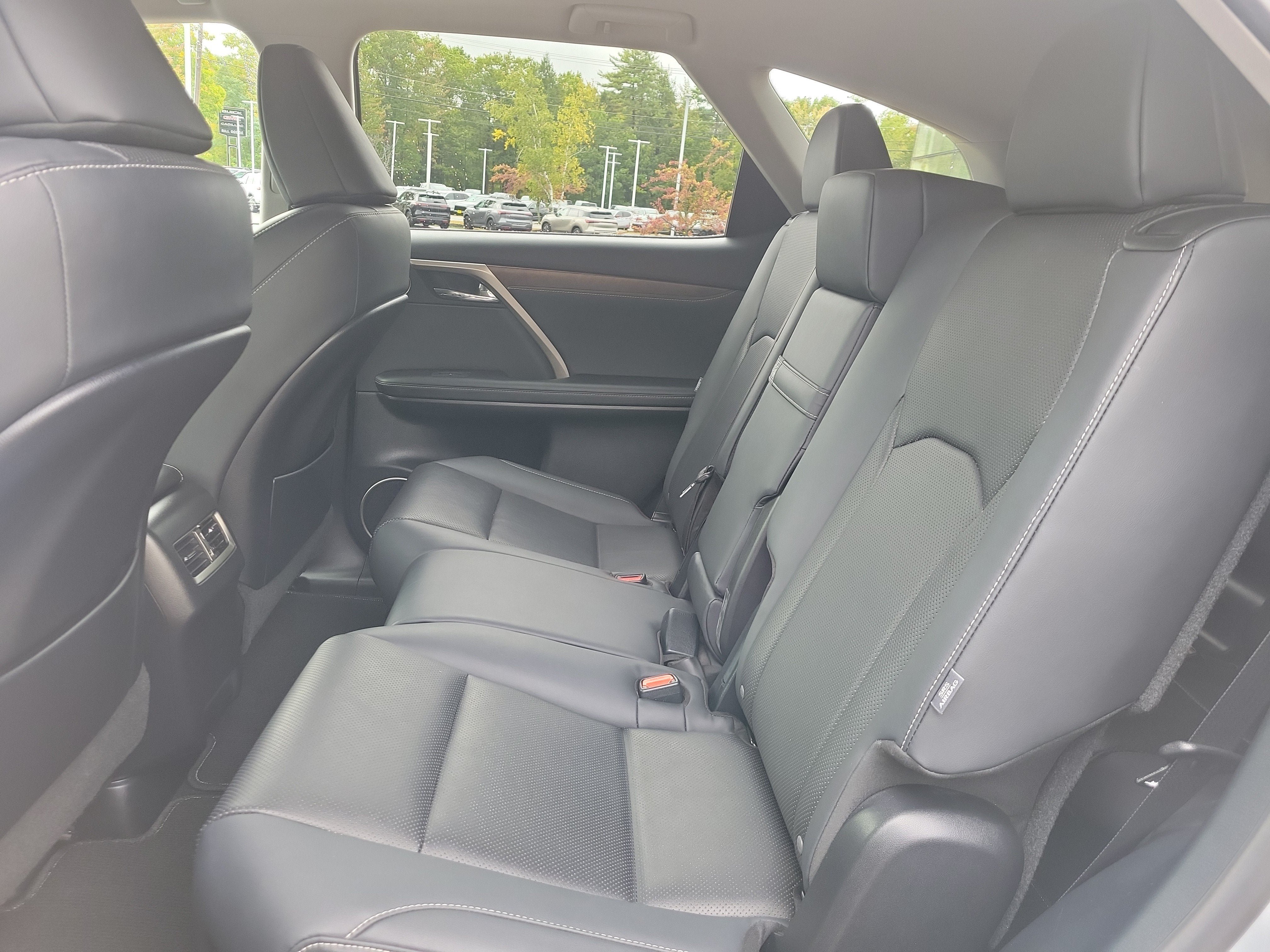 Used 2022 Lexus RX 350L Premium w/ Premium Package AWD/4WD image 29