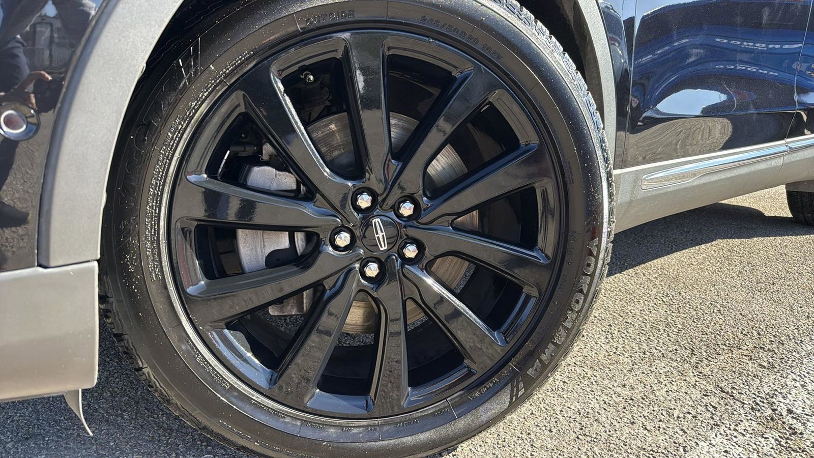 Certified 2022 Lincoln Nautilus Reserve image 9