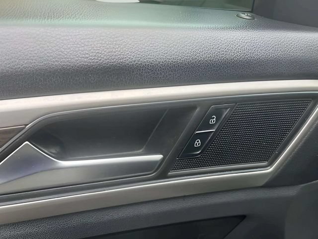 Used 2019 Volkswagen Atlas SE AWD/4WD image 14