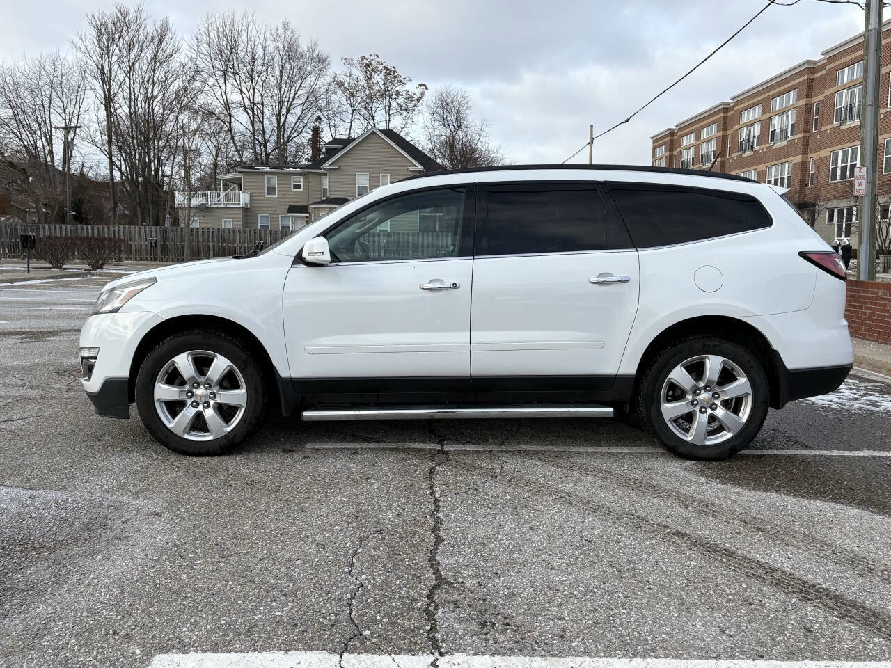 Used 2017 Chevrolet Traverse LT w/ Style and Technology Package image 15
