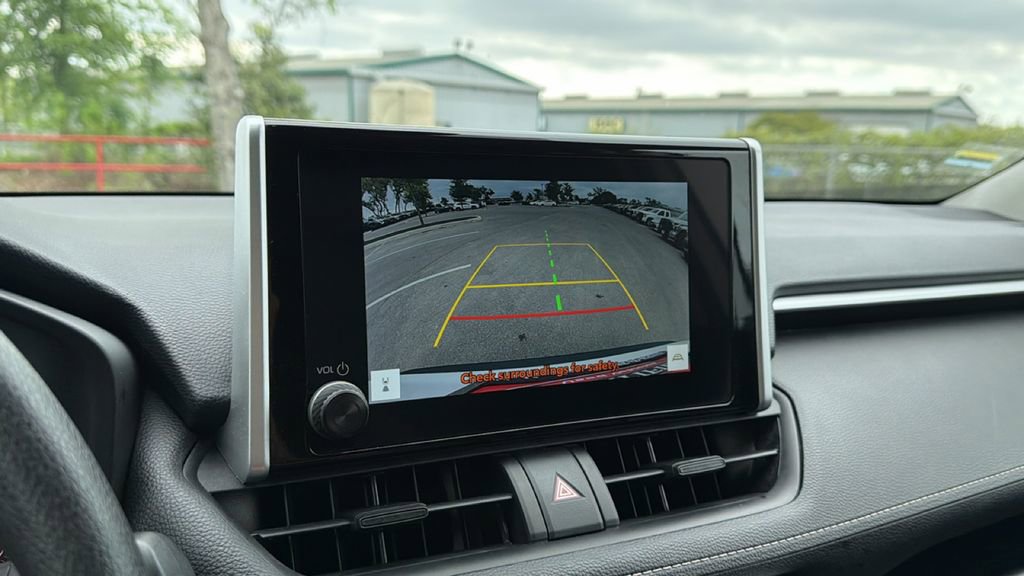 Certified 2025 Toyota RAV4 XLE image 30