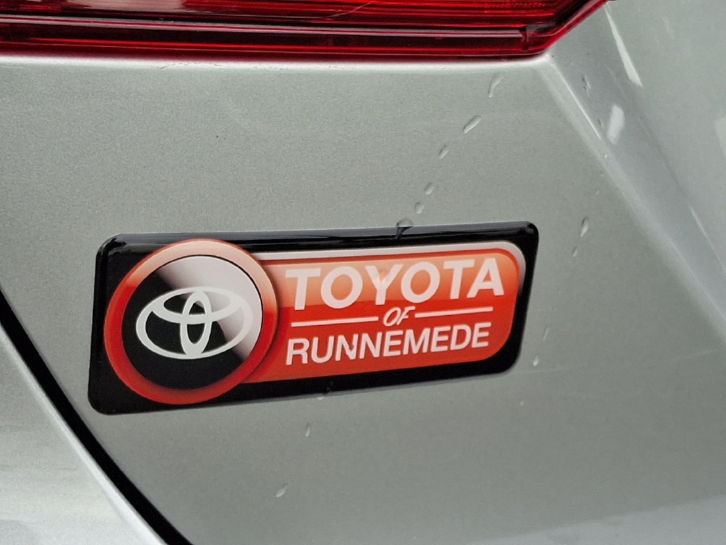 Certified 2022 Toyota Camry XLE AWD/4WD image 32