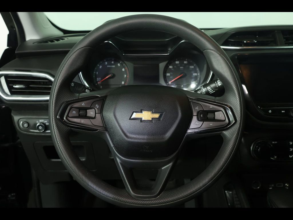 Used 2023 Chevrolet TrailBlazer LT w/ Convenience Package image 21