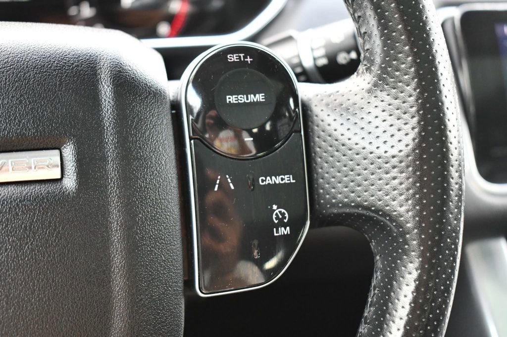Used 2020 Land Rover Range Rover Sport HSE image 41