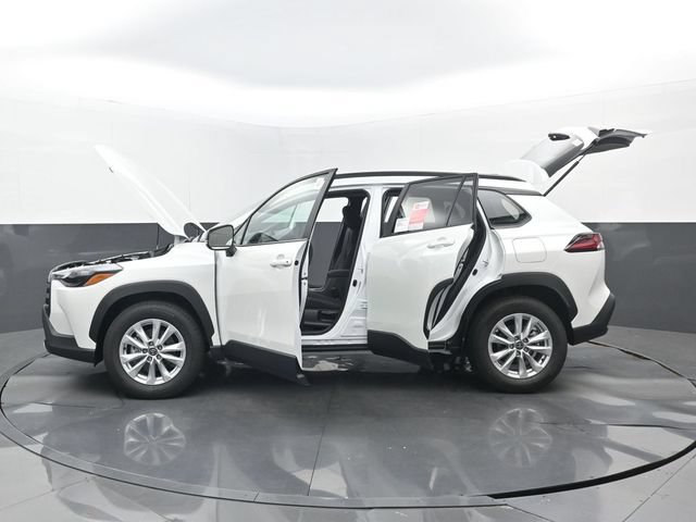 New 2026 Toyota Corolla Cross LE FWD image 31