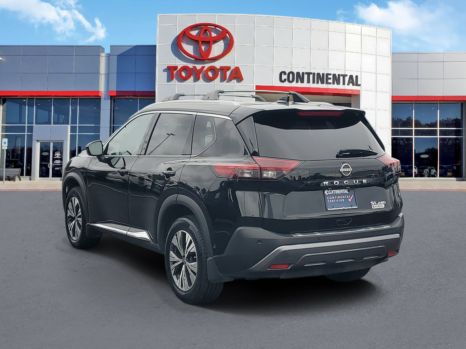 Used 2022 Nissan Rogue SL w/ SL Premium Package AWD/4WD image 4